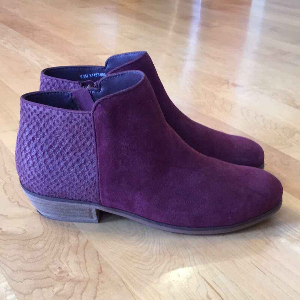 SoftWalk Rocklin Suede Leather Ankle Booties